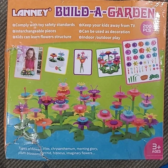 Build-A-Garden Set - Picture 3 of 7